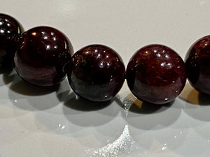 Aromatherapy Healing Stone Bracelet - Garnet - Oakwood Natural Living